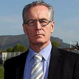 Gerry Kelly Girlfriends and dating rumors