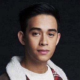 Diego Loyzaga, Sofia Andres's Boyfriend