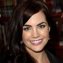 Jillian Murray, Dean Geyer's Wife