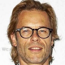 Guy Pearce, Carice Van Houten's Boyfriend